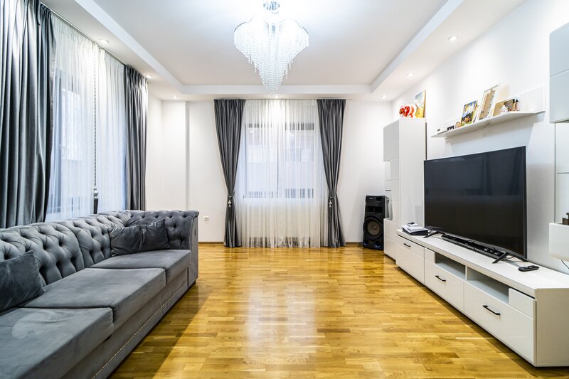 DRAGOMIRESTI VALE CASA 5 CAMERE, utilitati, drum asfaltat, COMISION 0%